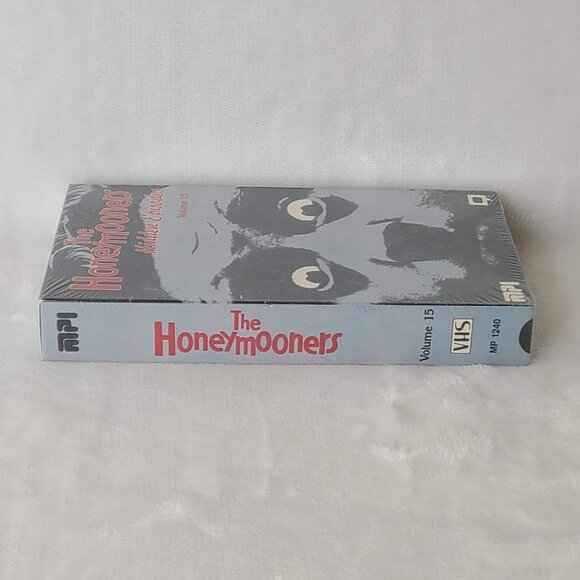 The Honeymooners Hidden Episodes Volume 15 1986 VHS New Sealed - Picture 5 of 9